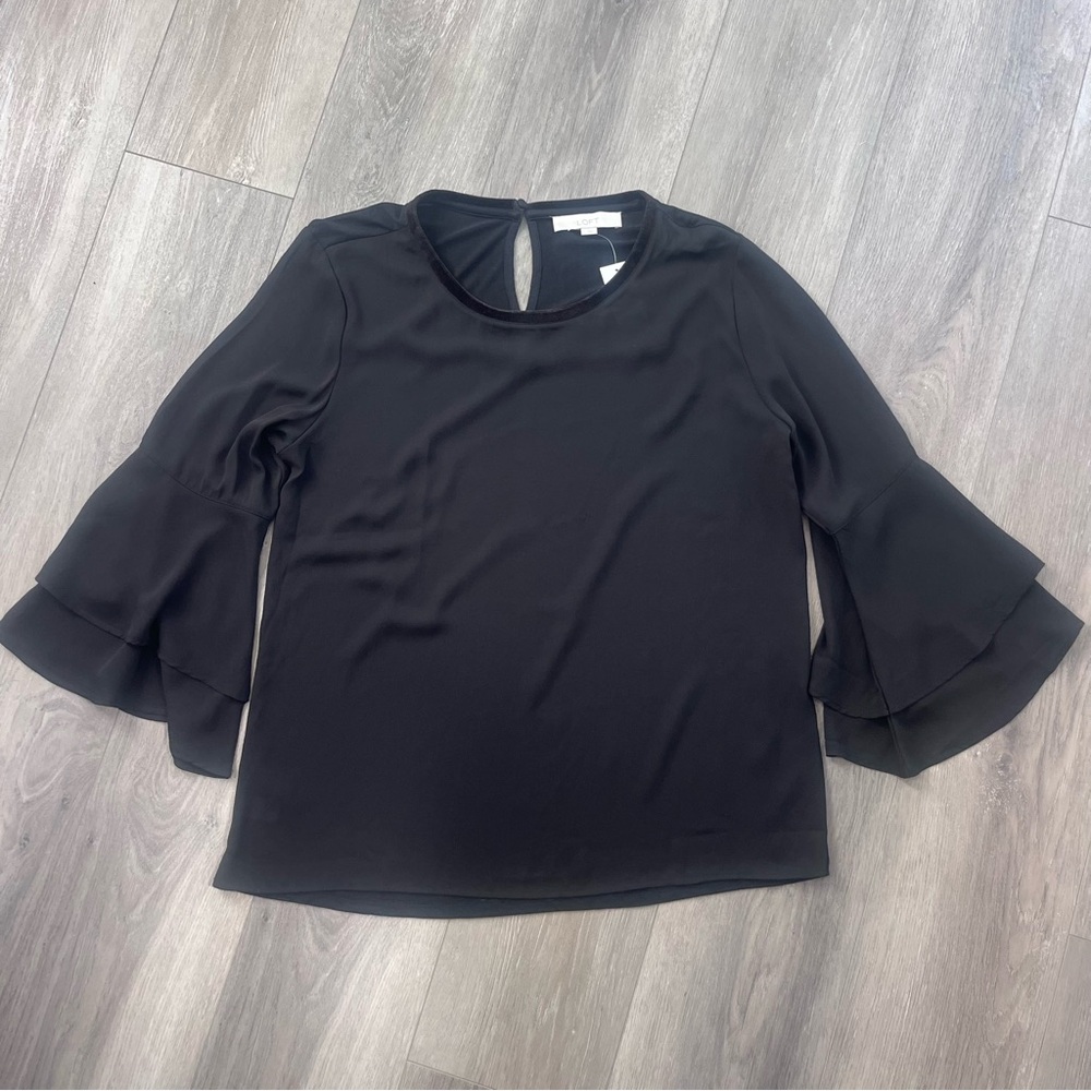 Loft Elegant Black Women's Top with Bell Sleeves Large New